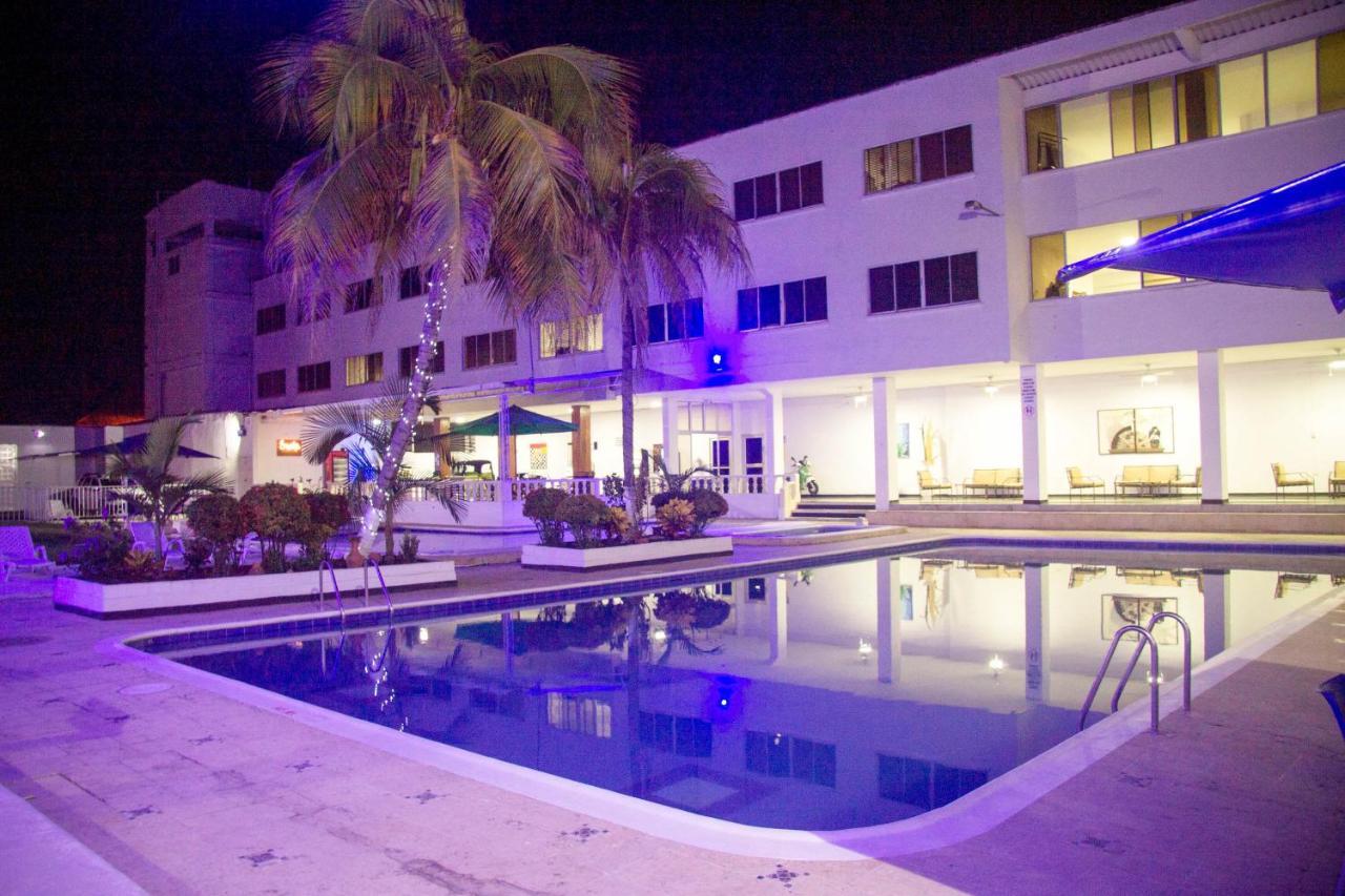Hotel Mall Santana Del Rio La Dorada Eksteriør bilde