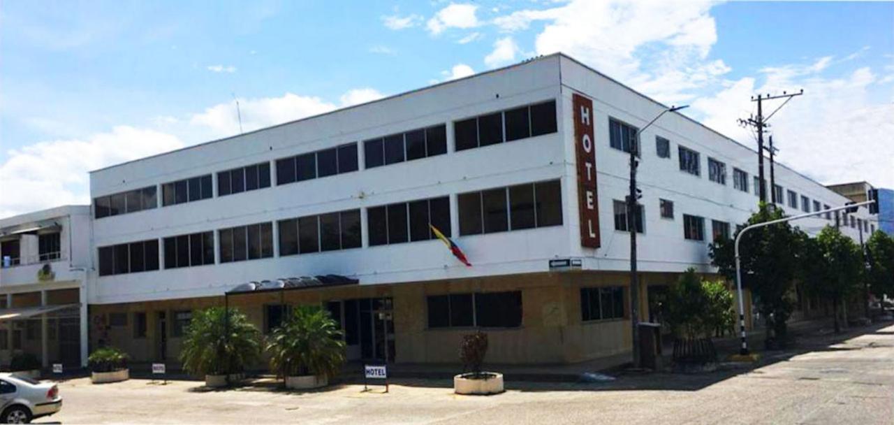 Hotel Mall Santana Del Rio La Dorada Eksteriør bilde